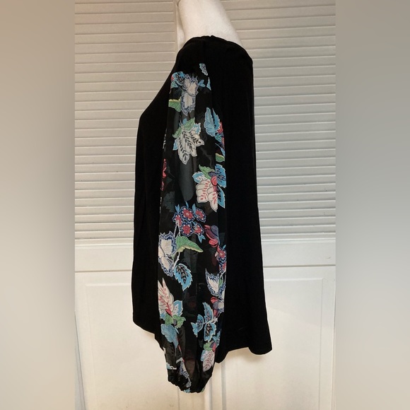 NWT Tahari Floral Sleeve Print Blouse Plus Size 3X - Picture 5 of 11